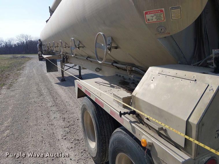 image for item FH7039 2018 CEI  AT35LW feed delivery trailer