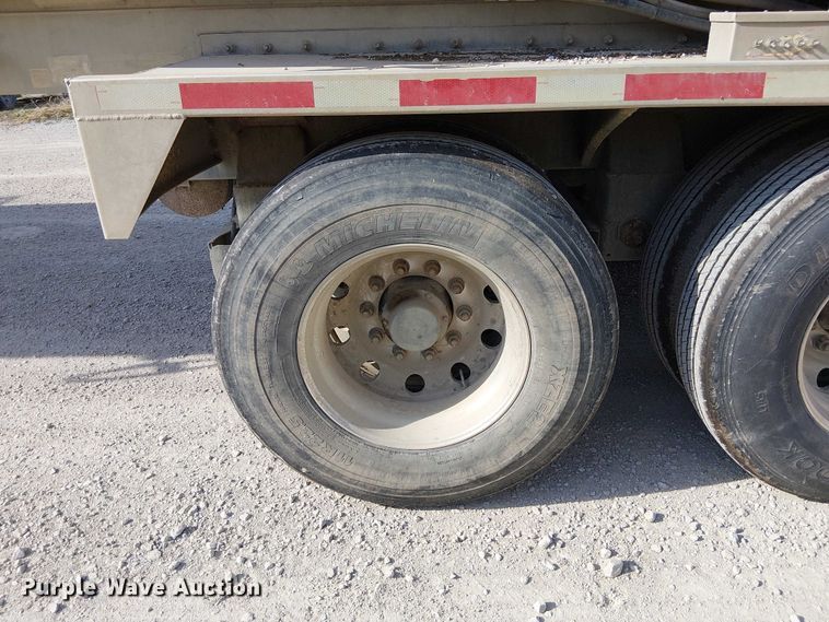 image for item FH7039 2018 CEI  AT35LW feed delivery trailer