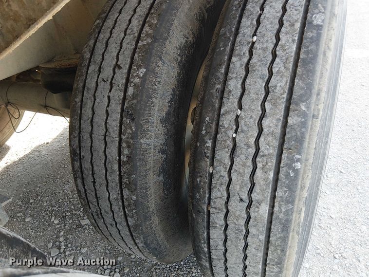 image for item FH7039 2018 CEI  AT35LW feed delivery trailer