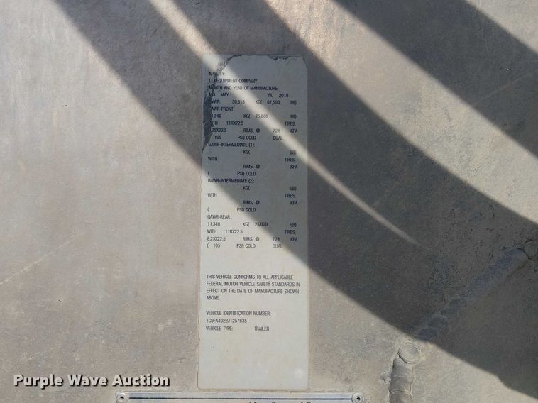 image for item FH7039 2018 CEI  AT35LW feed delivery trailer