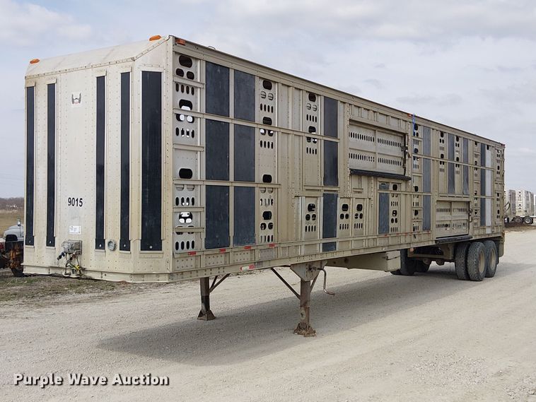 image for item FH7040 2003 Barrett livestock trailer