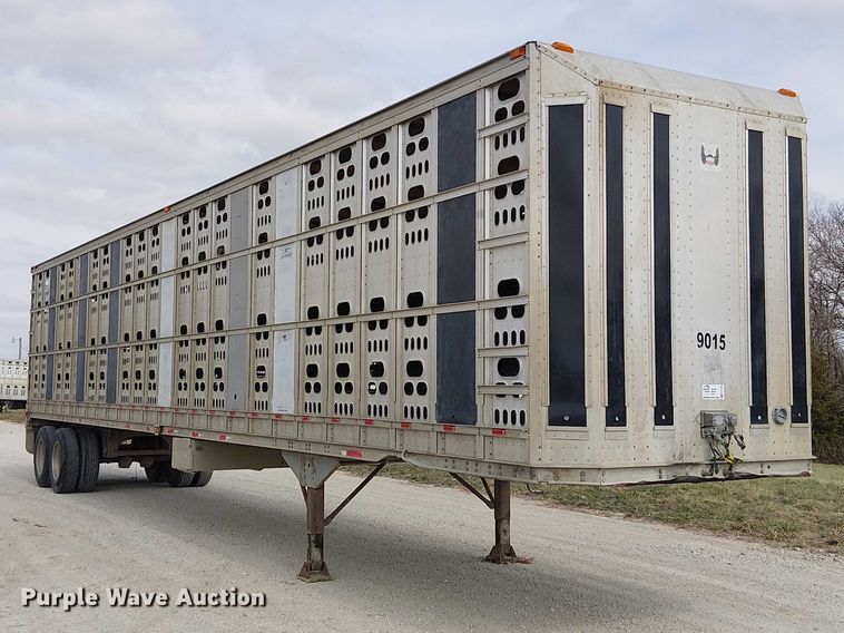 image for item FH7040 2003 Barrett livestock trailer