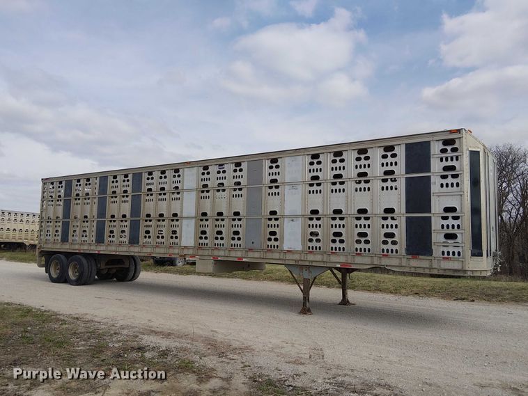 image for item FH7040 2003 Barrett livestock trailer