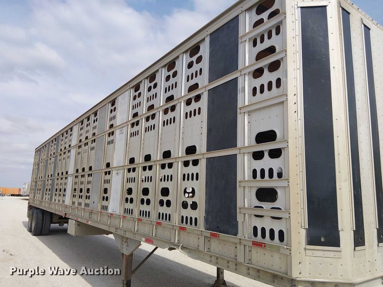 image for item FH7040 2003 Barrett livestock trailer