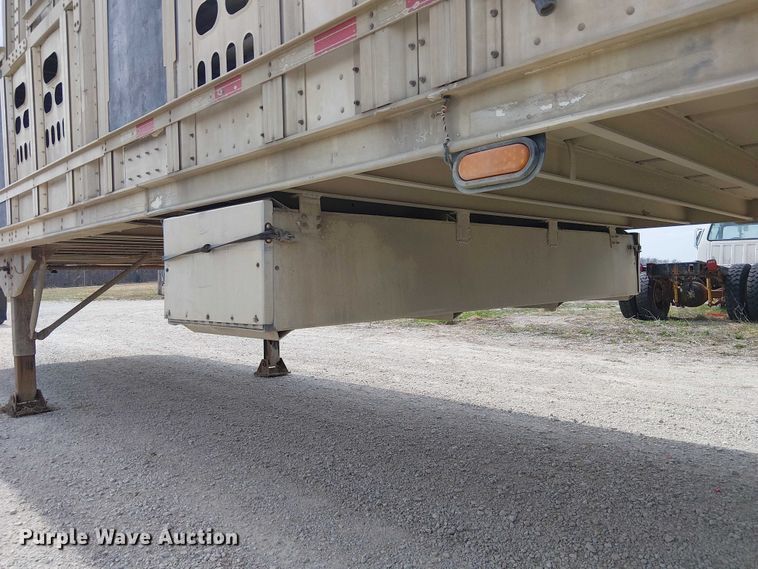 image for item FH7040 2003 Barrett livestock trailer