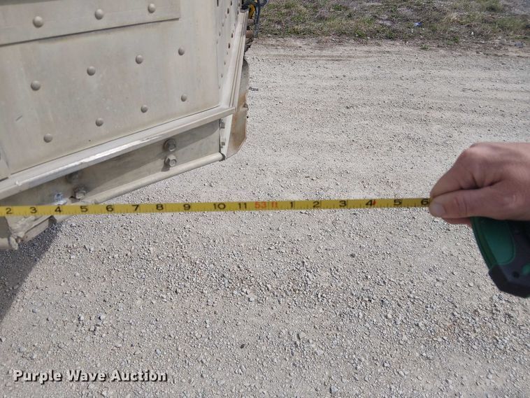 image for item FH7040 2003 Barrett livestock trailer