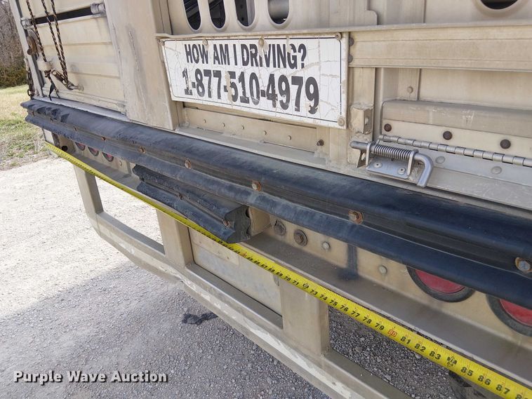 image for item FH7040 2003 Barrett livestock trailer