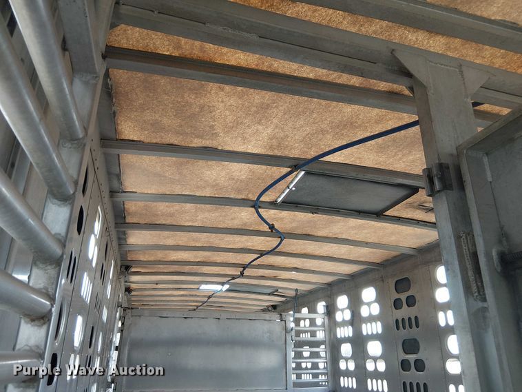 image for item FH7040 2003 Barrett livestock trailer