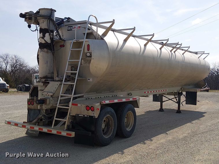 image for item FH7043 2018 CEI AT35LW feed delivery trailer