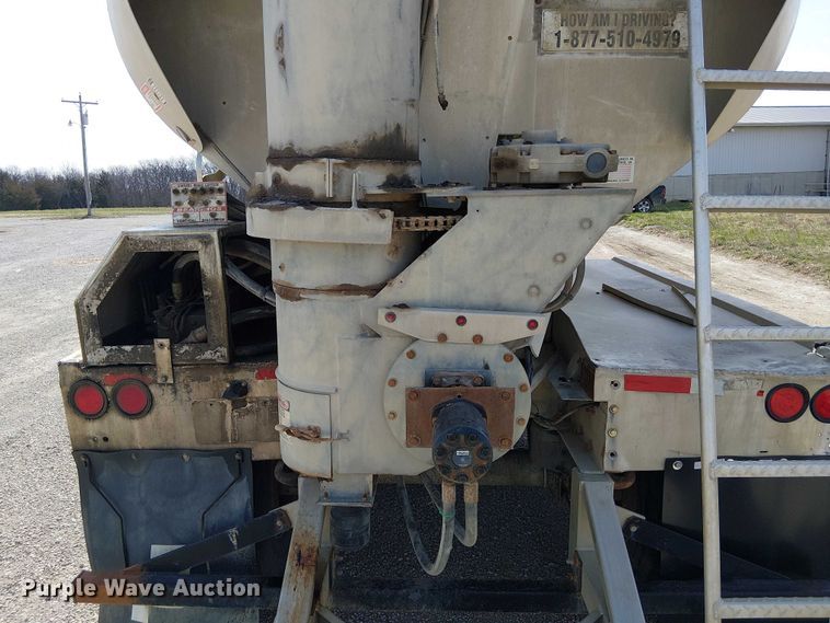 image for item FH7043 2018 CEI AT35LW feed delivery trailer