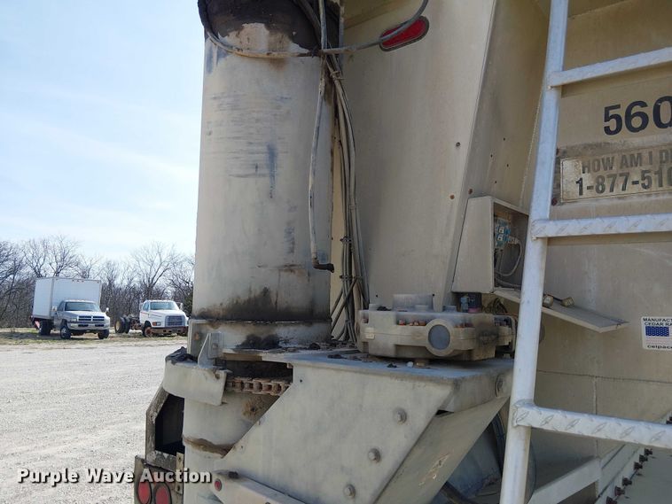 image for item FH7043 2018 CEI AT35LW feed delivery trailer