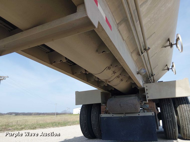 image for item FH7043 2018 CEI AT35LW feed delivery trailer