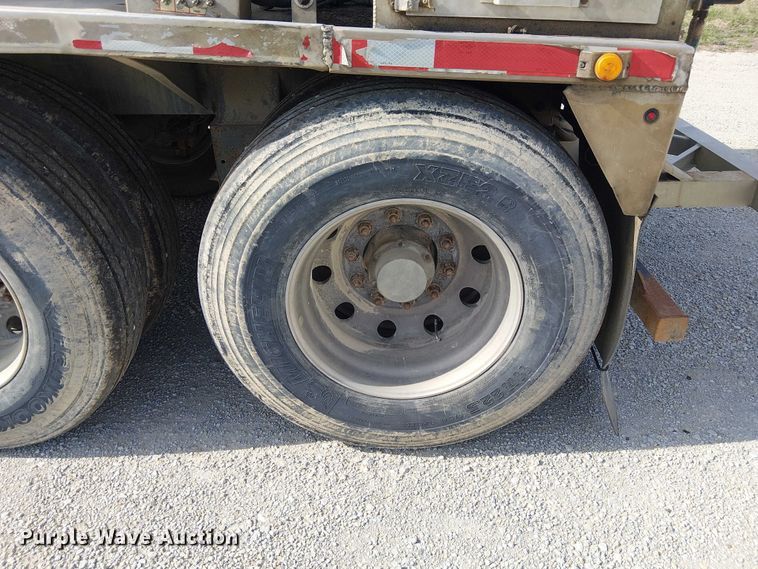 image for item FH7043 2018 CEI AT35LW feed delivery trailer