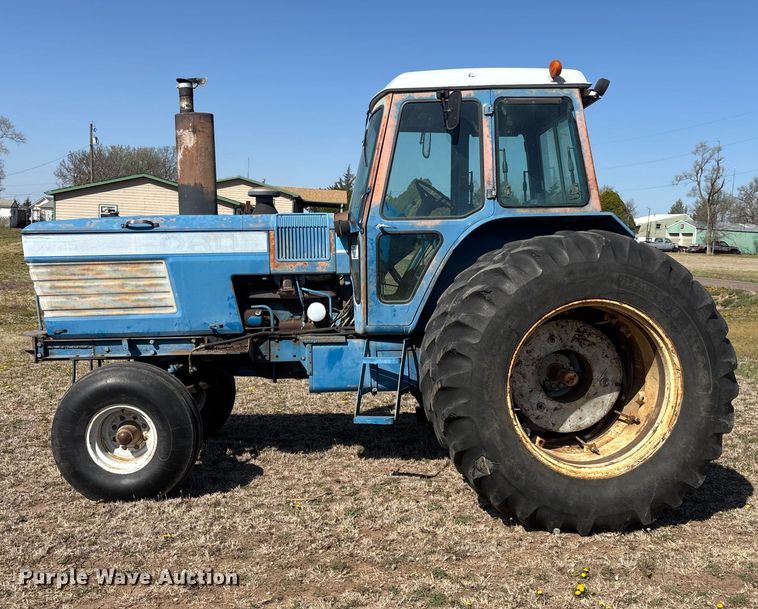 image for item FI0931 1985 Ford TW25 tractor