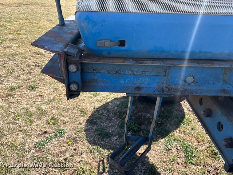 image for item FI0931 1985 Ford TW25 tractor