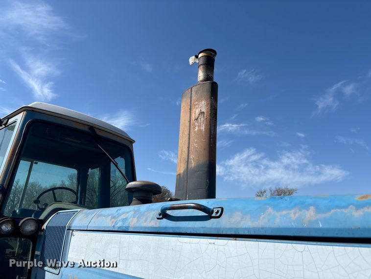 image for item FI0931 1985 Ford TW25 tractor