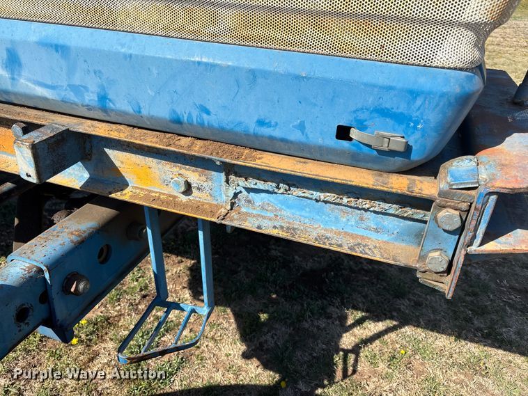 image for item FI0931 1985 Ford TW25 tractor