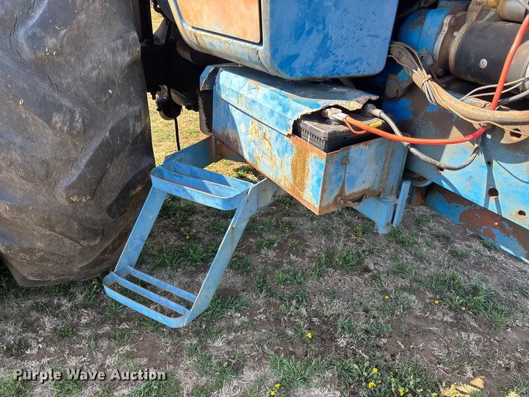 image for item FI0931 1985 Ford TW25 tractor