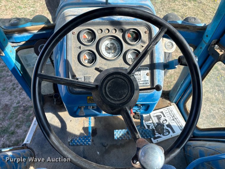 image for item FI0931 1985 Ford TW25 tractor