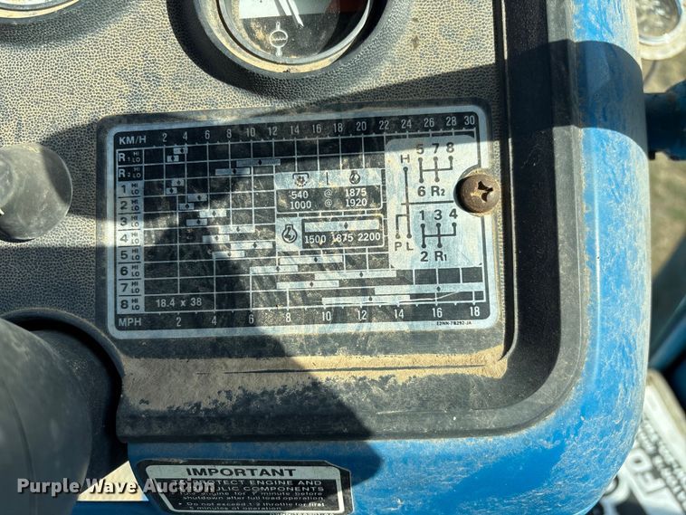 image for item FI0931 1985 Ford TW25 tractor