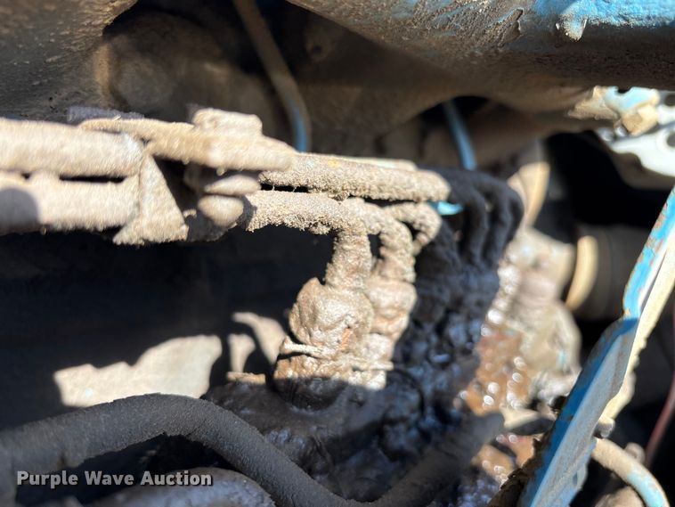 image for item FI0931 1985 Ford TW25 tractor