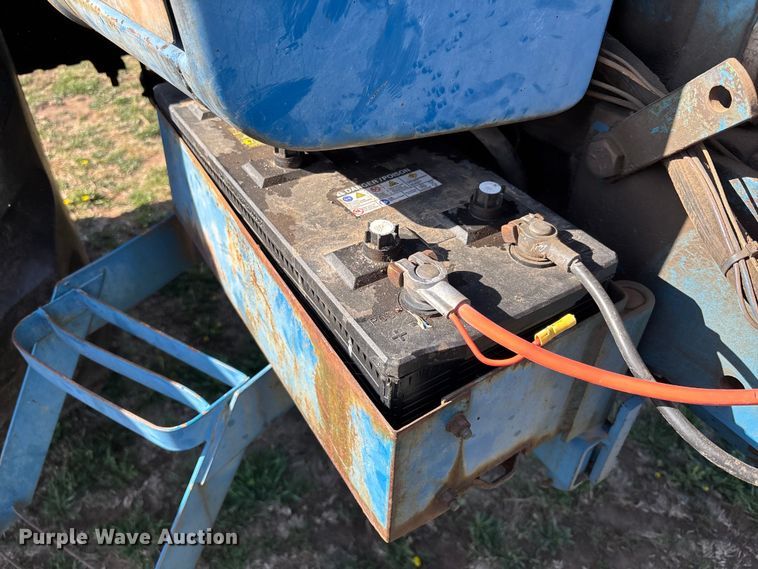 image for item FI0931 1985 Ford TW25 tractor