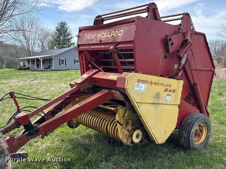 image for item FK1291 New Holland 846 round baler