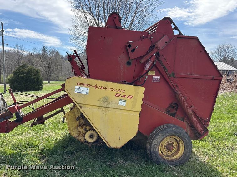 image for item FK1291 New Holland 846 round baler