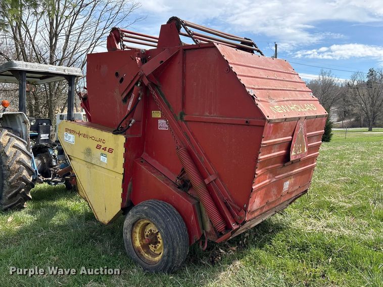 image for item FK1291 New Holland 846 round baler
