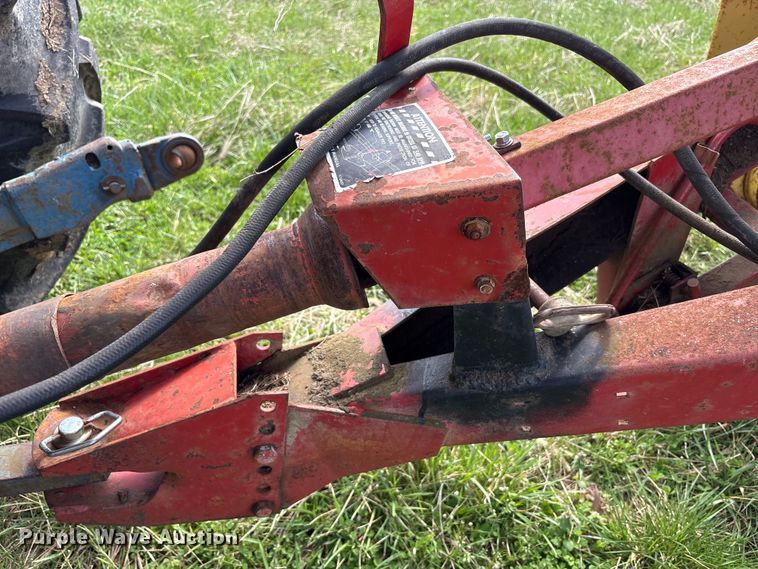 image for item FK1291 New Holland 846 round baler