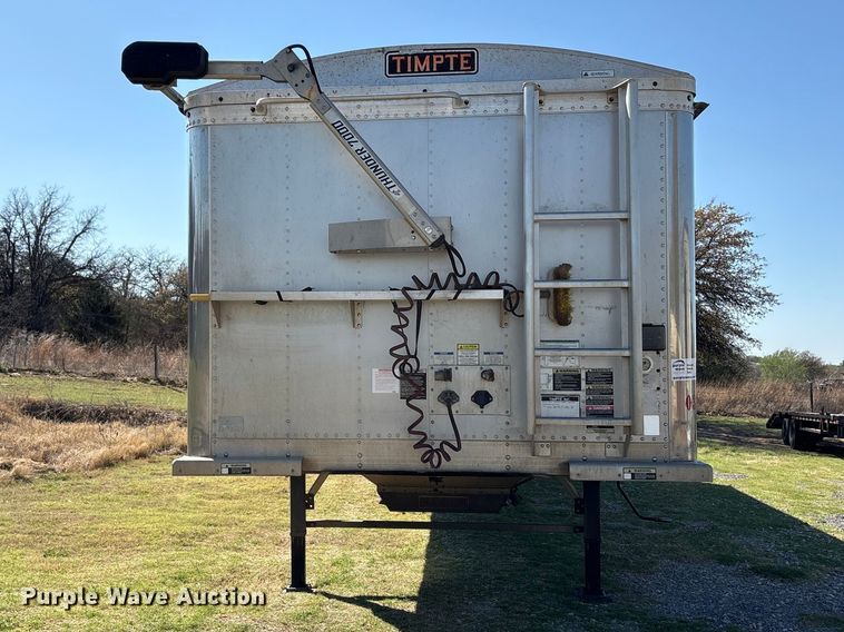 image for item FK2604 2017 Timpte grain trailer