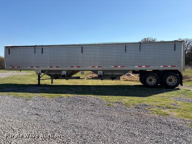 image for item FK2604 2017 Timpte grain trailer