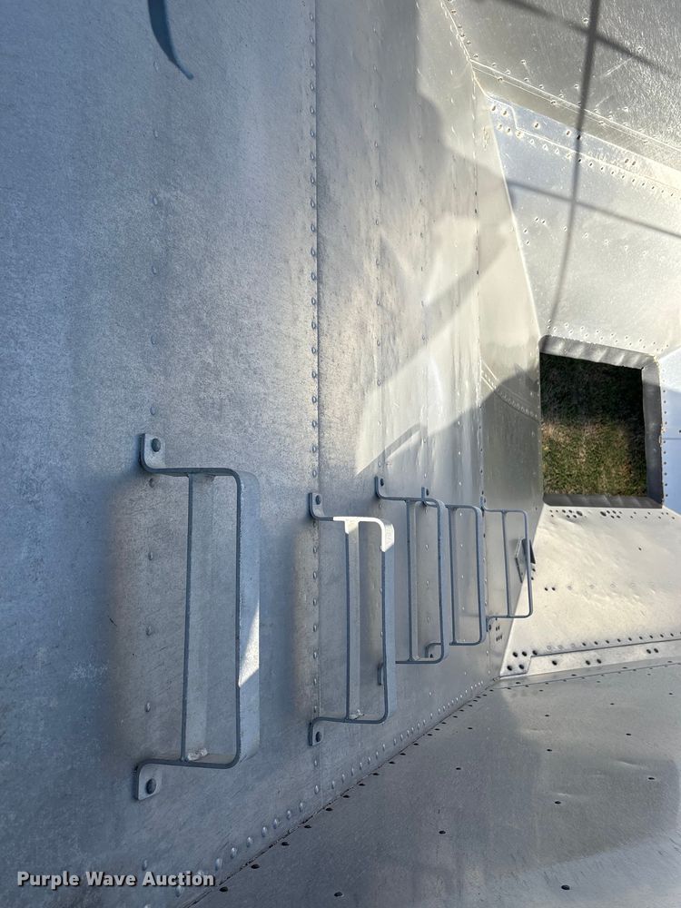 image for item FK2604 2017 Timpte grain trailer