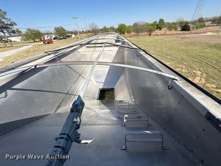 image for item FK2604 2017 Timpte grain trailer