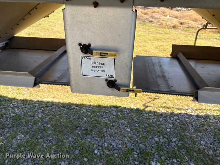 image for item FK2604 2017 Timpte grain trailer