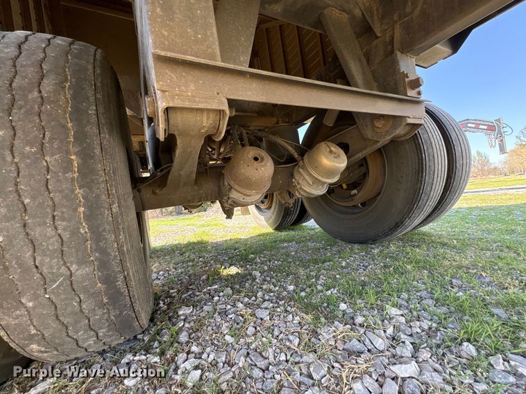 image for item FK2604 2017 Timpte grain trailer