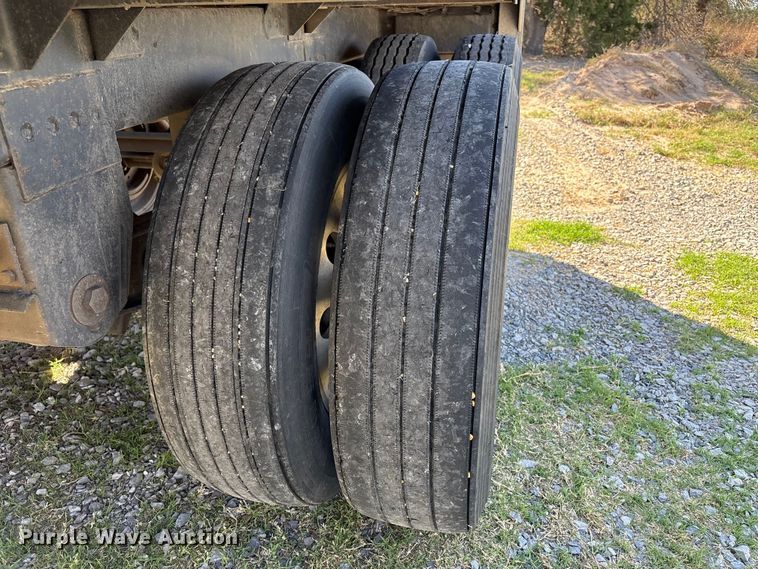 image for item FK2604 2017 Timpte grain trailer