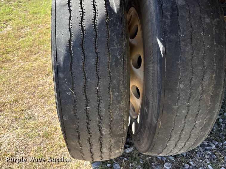 image for item FK2604 2017 Timpte grain trailer