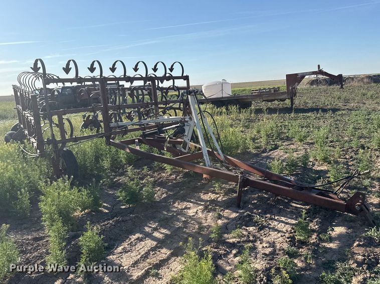 image for item GP9652 Noble field cultivator