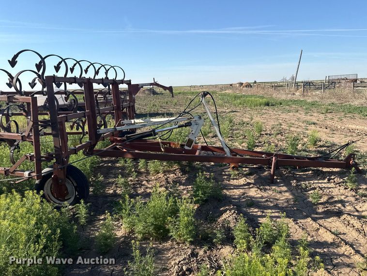 image for item GP9652 Noble field cultivator
