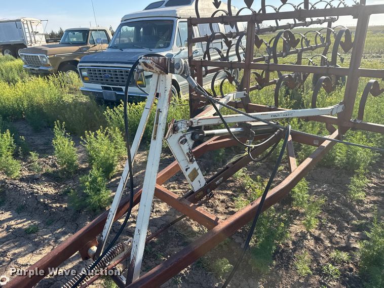 image for item GP9652 Noble field cultivator