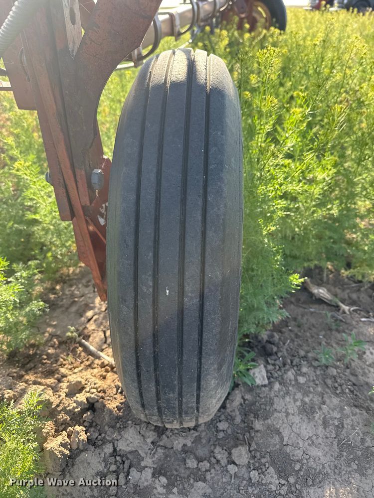 image for item GP9652 Noble field cultivator