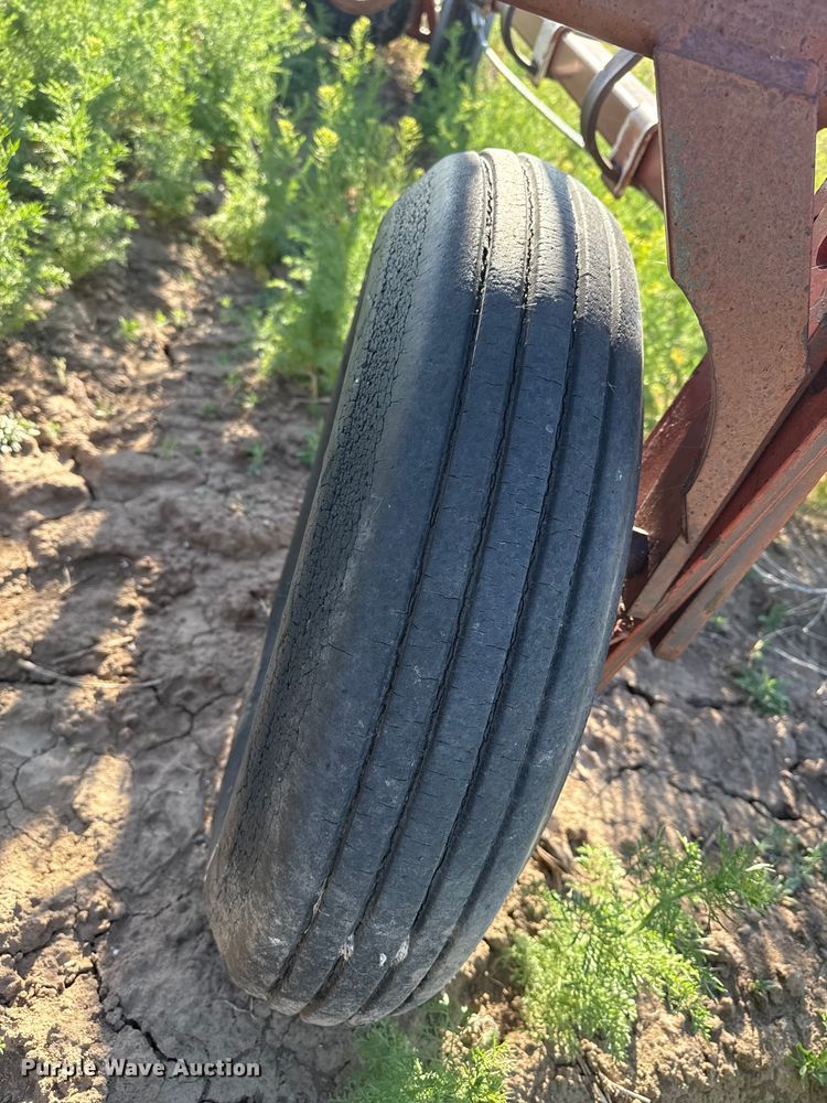 image for item GP9652 Noble field cultivator