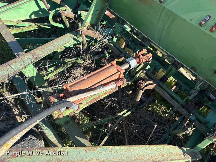 image for item GP9653 John Deere grain drill