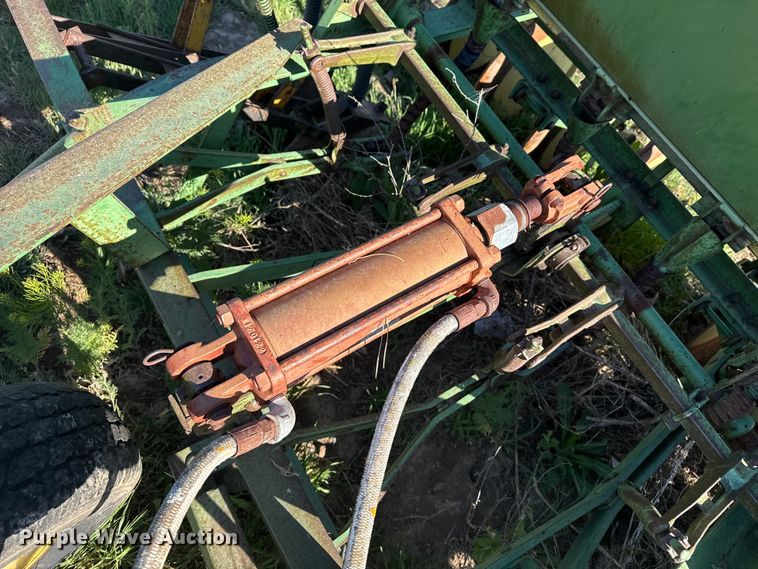 image for item GP9653 John Deere grain drill