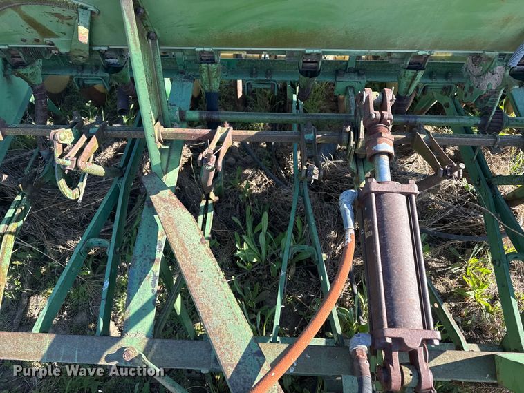 image for item GP9653 John Deere grain drill