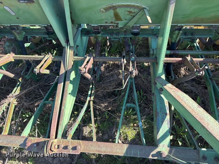 image for item GP9653 John Deere grain drill