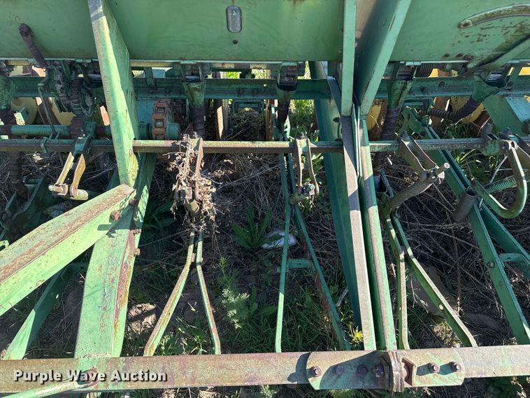 image for item GP9653 John Deere grain drill