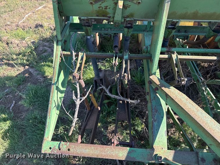 image for item GP9653 John Deere grain drill
