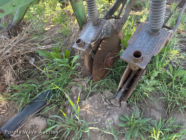 image for item GP9653 John Deere grain drill